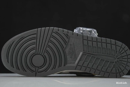 AIR 555088-118 HIGH 1 “VOLT OG GOLD JORDAN 0804